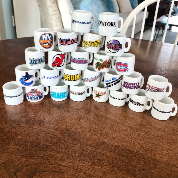 NHL, Hockey, Mini Mugs, Set of 26, Double Sided Print, Good Condition - Picture 2 of 14